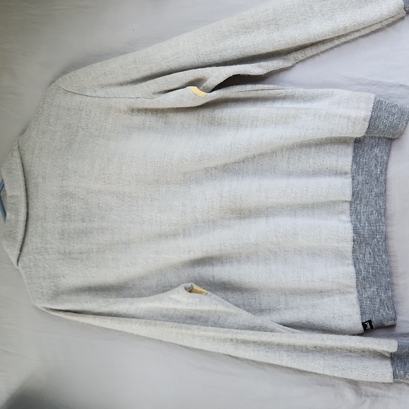 ✨✨Harbor Island Men's V-neck Sweater Size XL - Picture 3 of 3